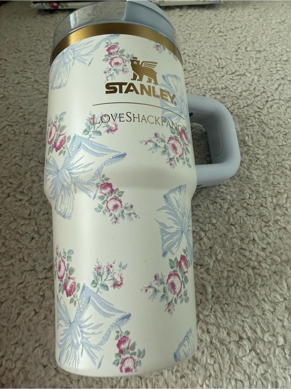 Stanley LoveShackFancy quencher 20 oz limited edition sold out blue floral bows - Picture 2 of 6